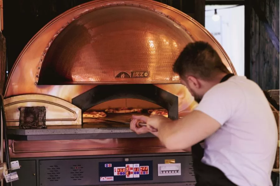 Factors affecting pizza oven price